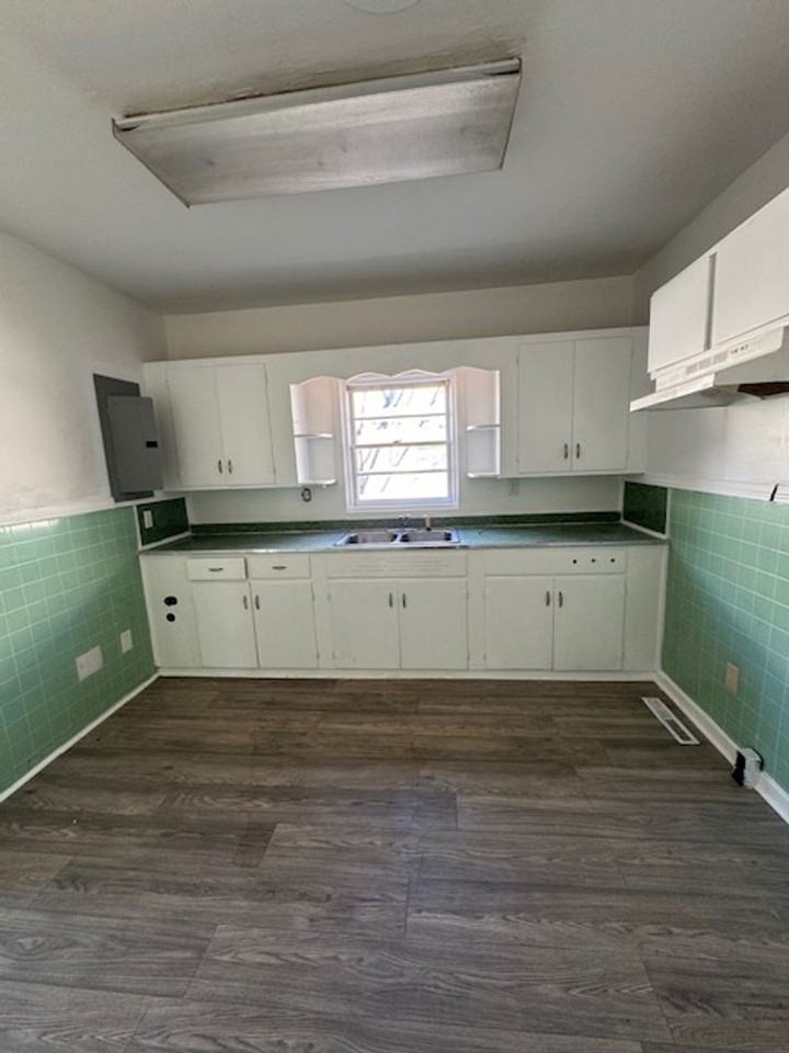 308 S Slocumb St - Photo 3 of 15