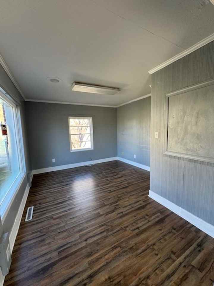 308 S Slocumb St - Photo 5 of 15