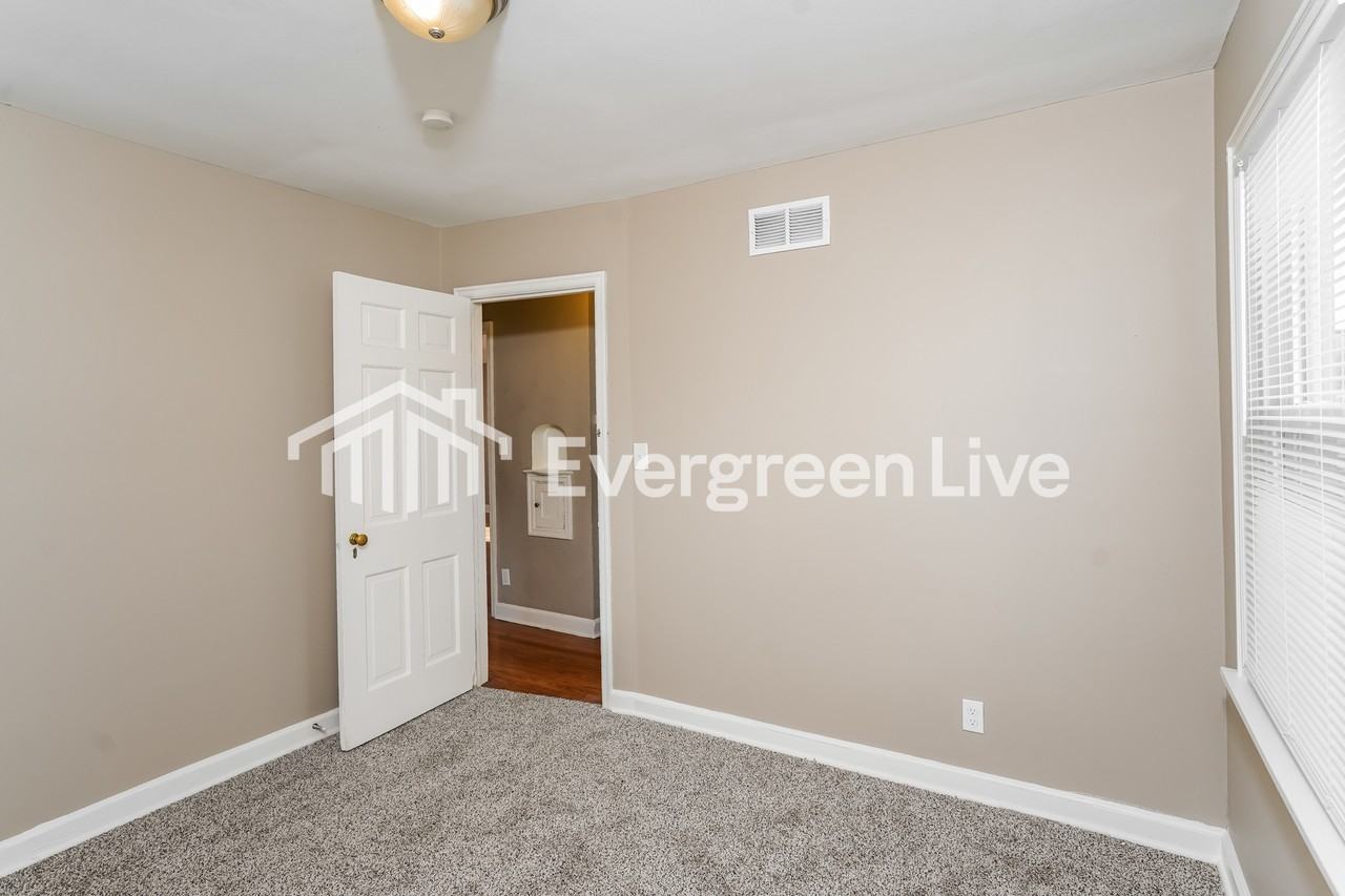 4854 N 73rd St - Photo 5 of 15