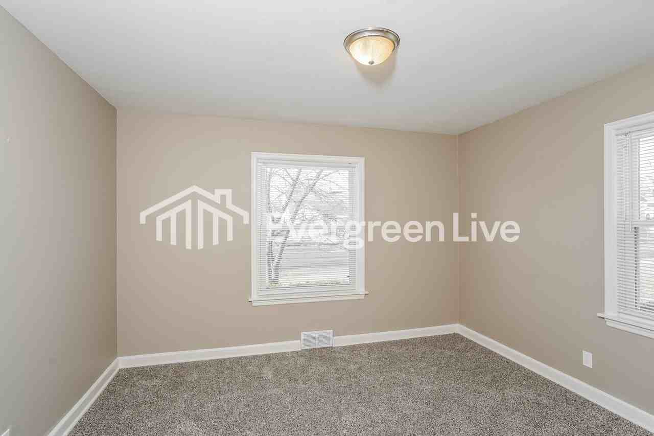 4854 N 73rd St - Photo 6 of 15