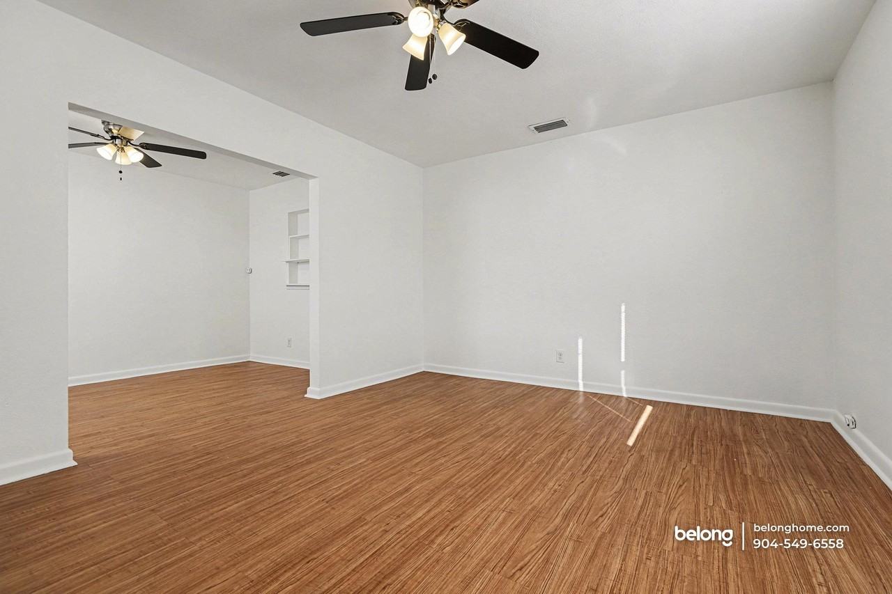 4813 Post St - Photo 5 of 23