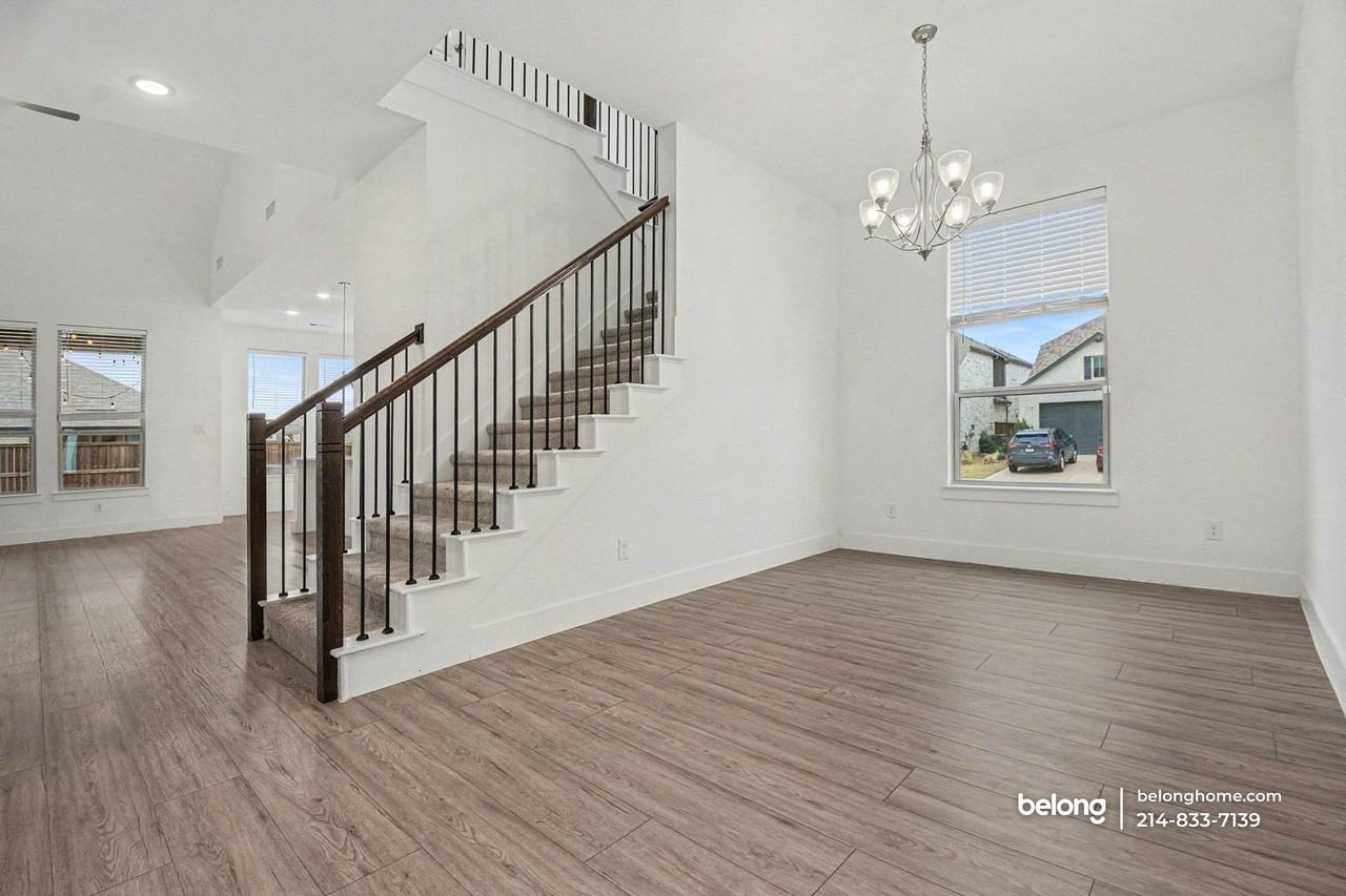 3801 Blue Yucca Ln - Photo 5 of 31