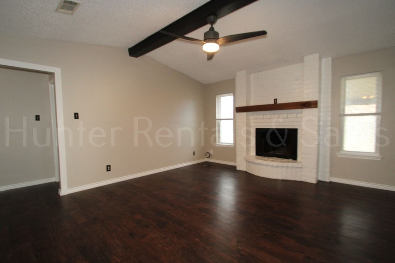 4501 Mountain View Dr - Photo 4 of 29