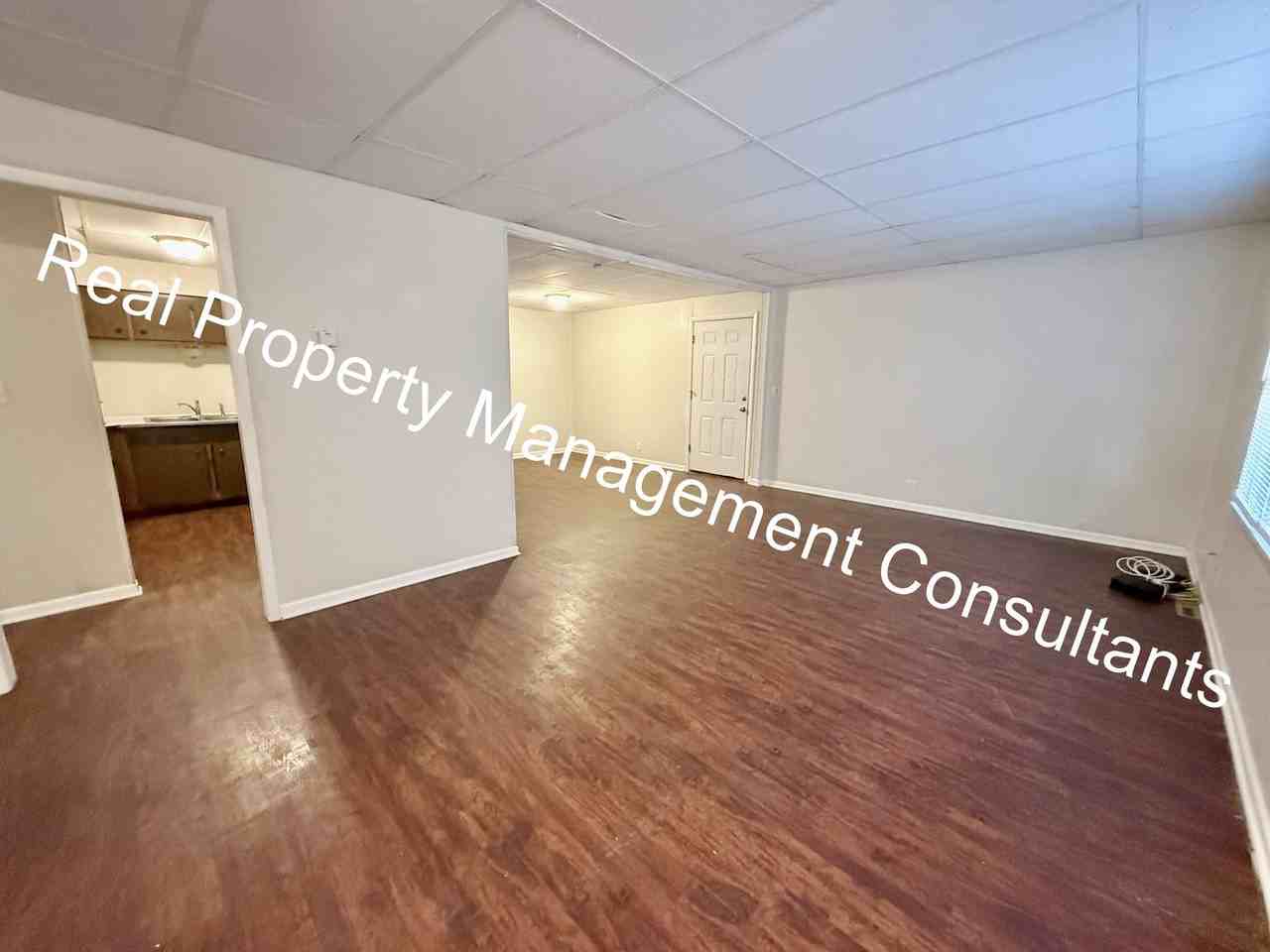 1412 Cherokee St - Photo 3 of 20