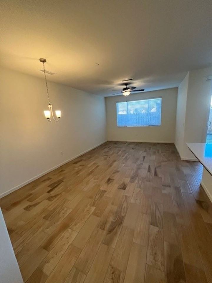 30514 Delancy Rd - Photo 5 of 26