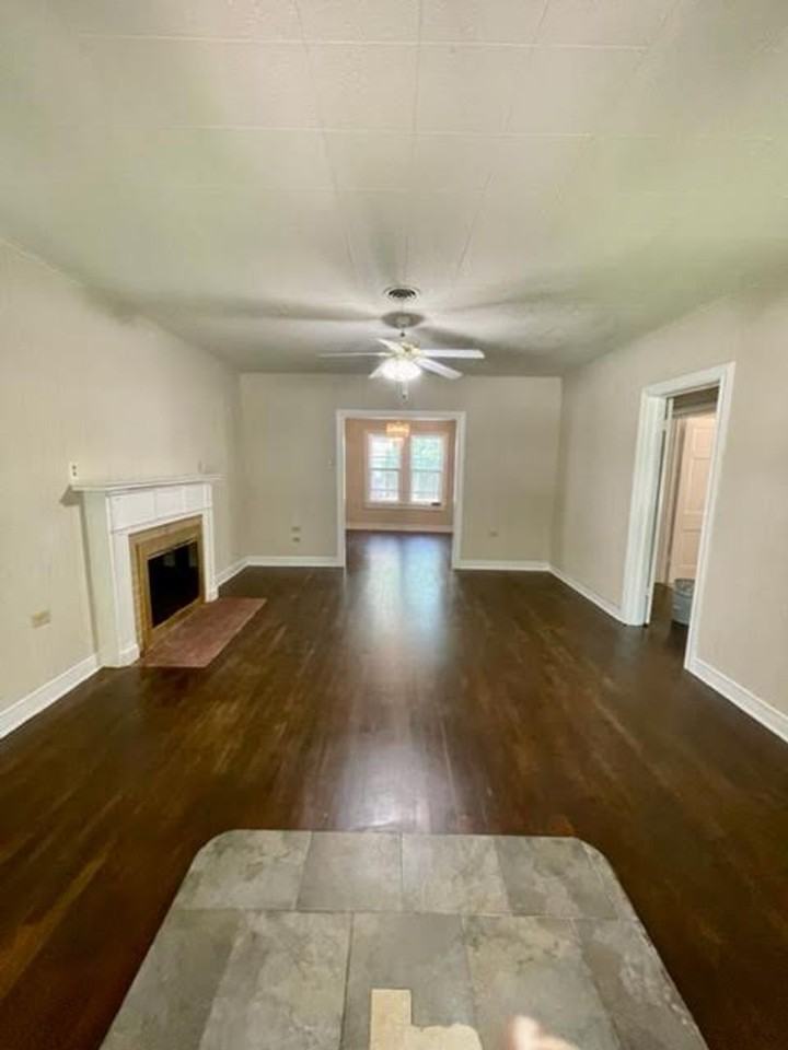 3619 Fort Ave - Photo 2 of 16