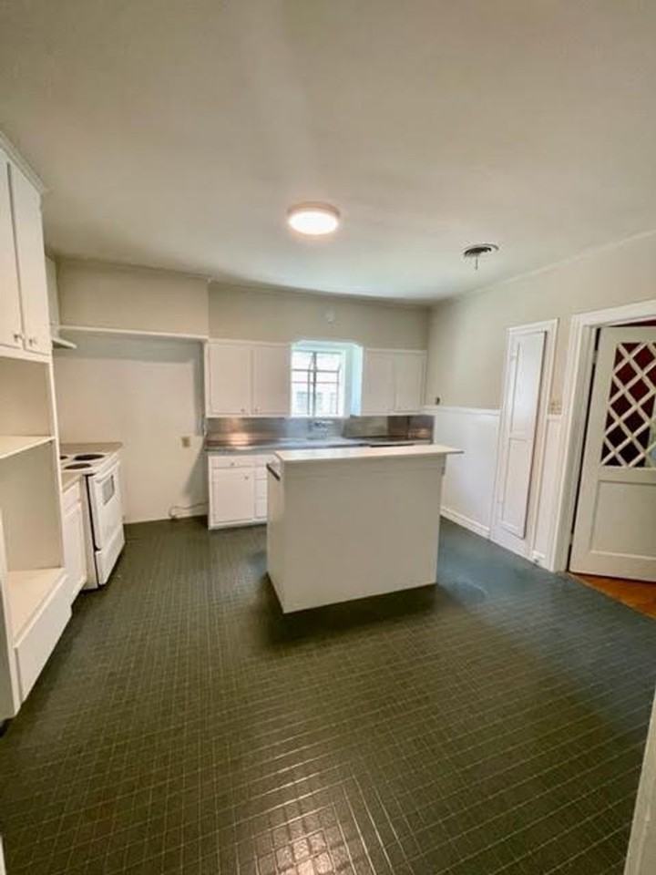 3619 Fort Ave - Photo 6 of 16