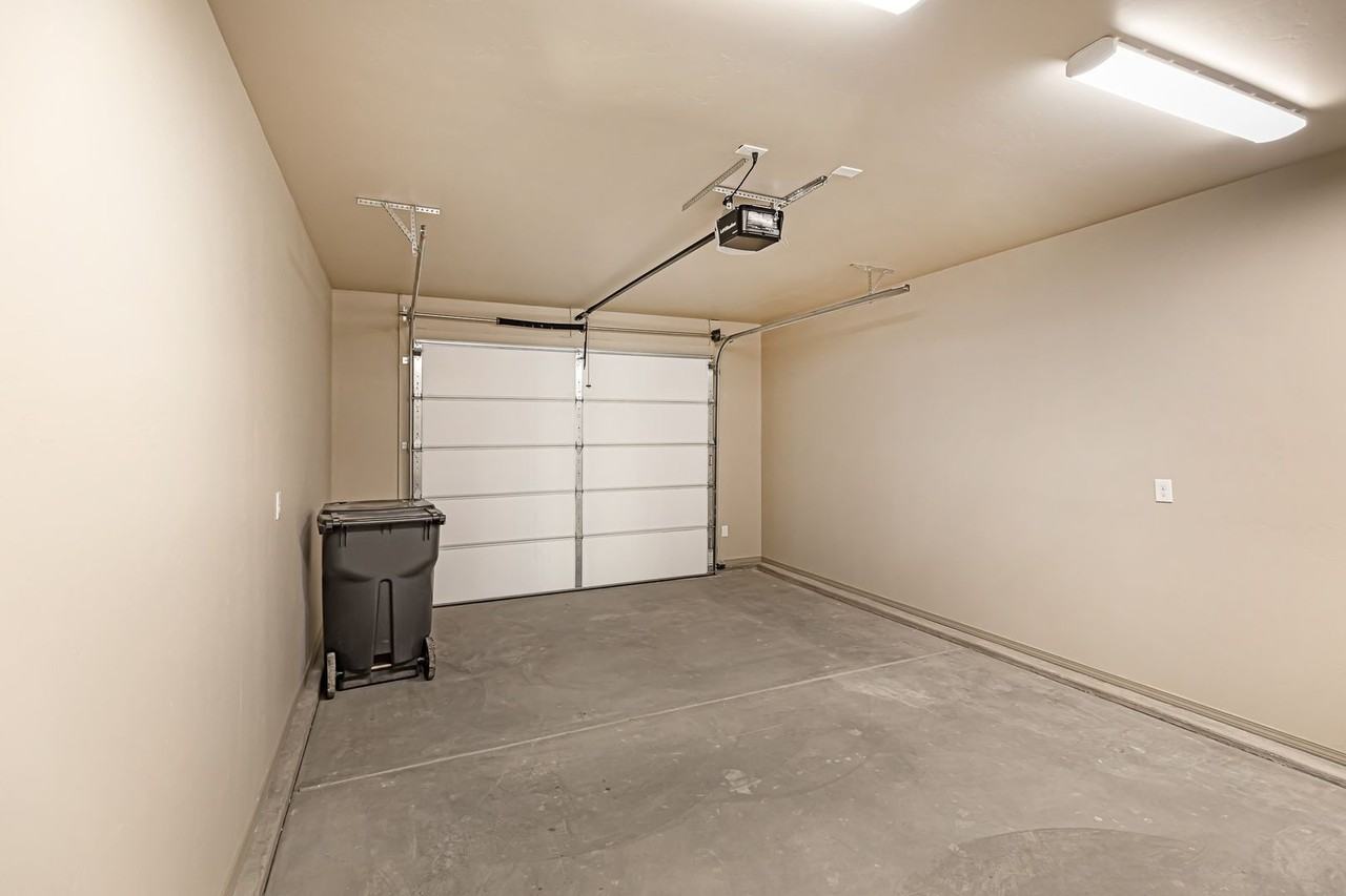 901 Adams Ave #D - Photo 4 of 25