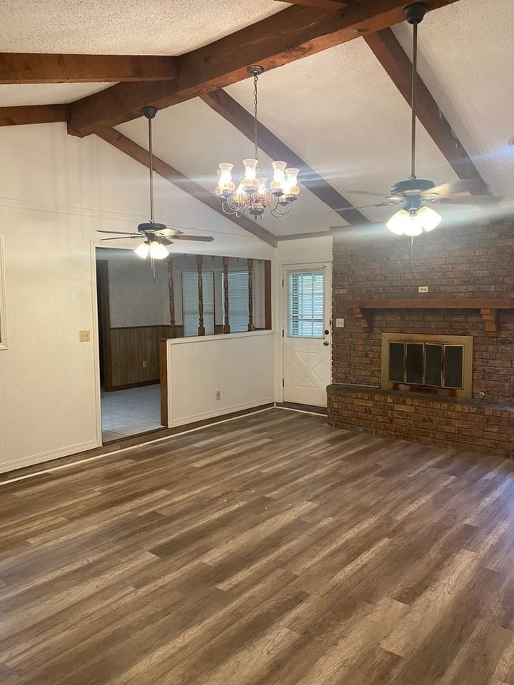 2528 Brown Cir - Photo 6 of 48