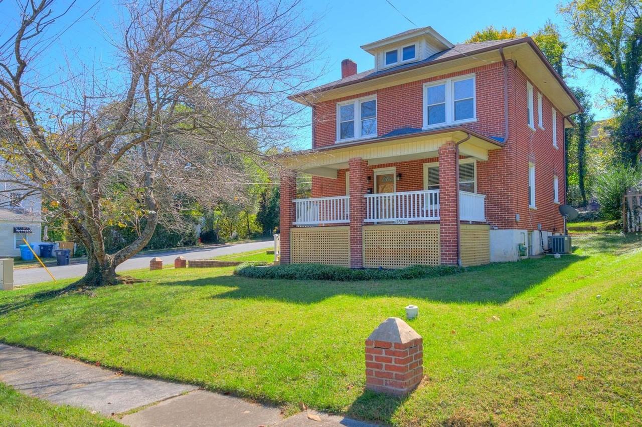 2502 Alberta Ave Sw - Photo 2 of 41