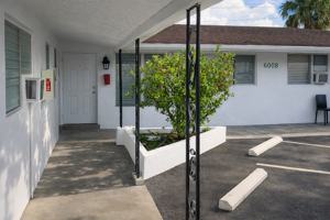 featured image of 6008 Nw 10th St