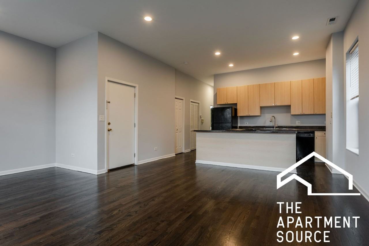 2835 W Medill Ave - Photo 6 of 13