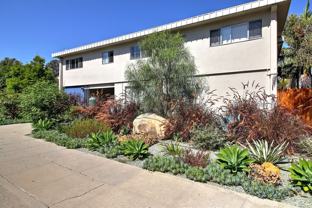 2320 De La Vina - Photo 1 of 1