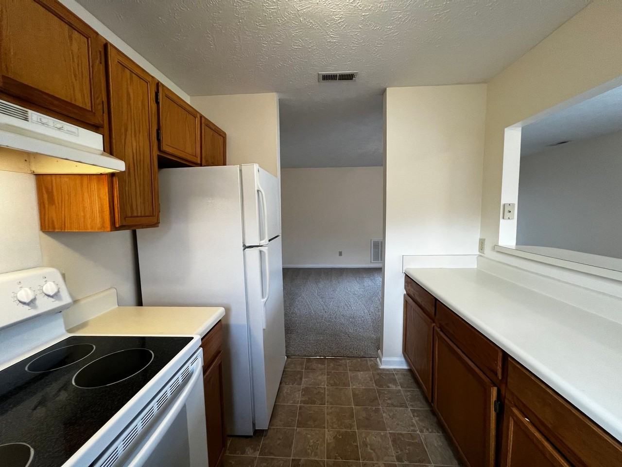 1031 Ancestry Dr - Photo 5 of 18