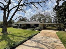 featured image of 510 Tracey Cir