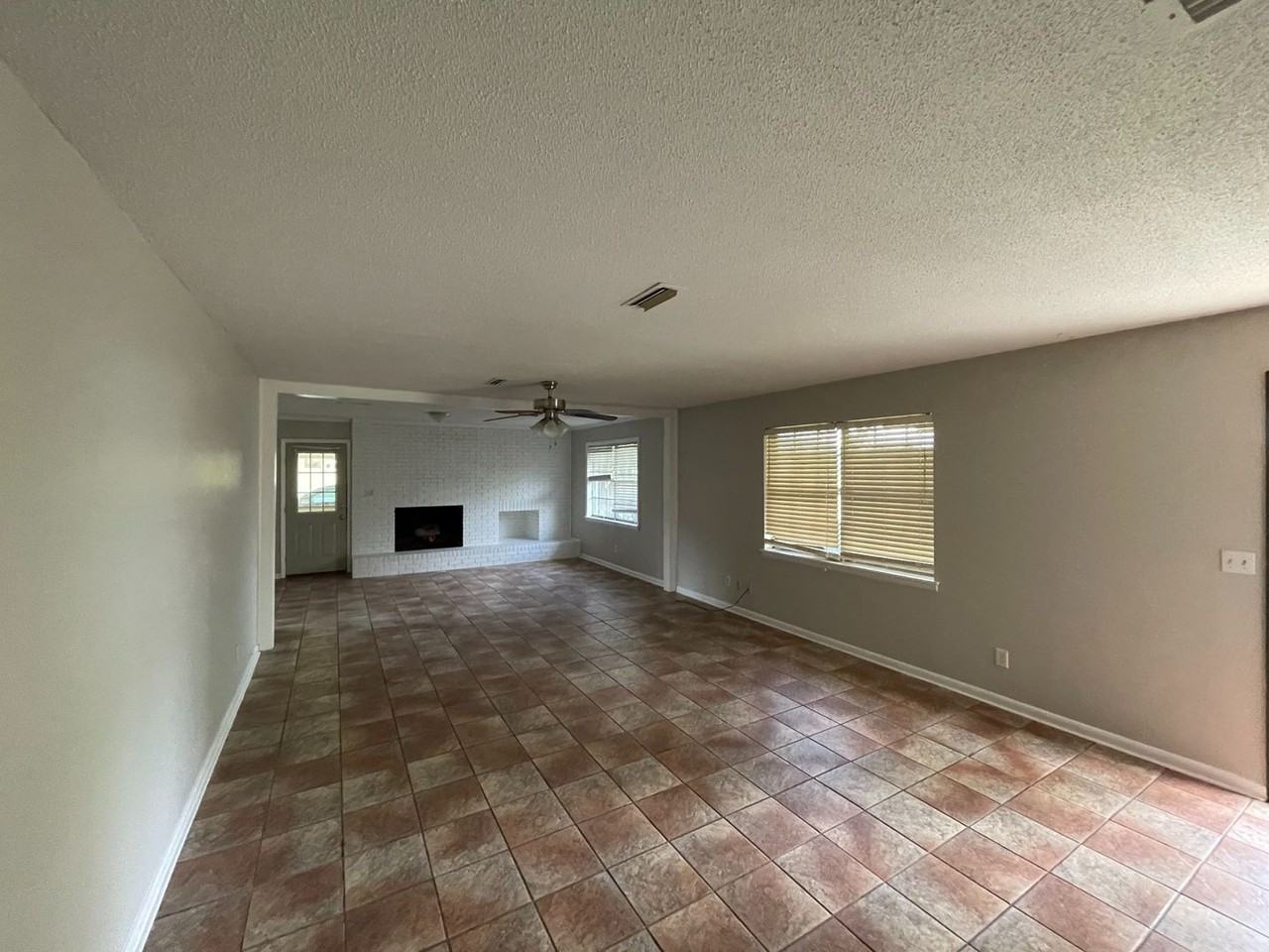 510 Tracey Cir - Photo 3 of 30