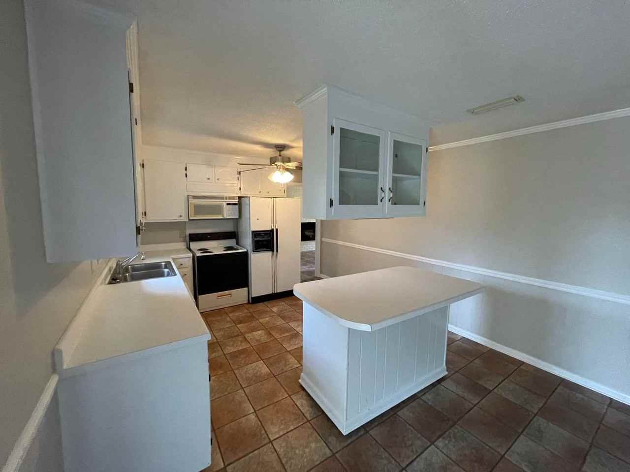 510 Tracey Cir - Photo 6 of 30