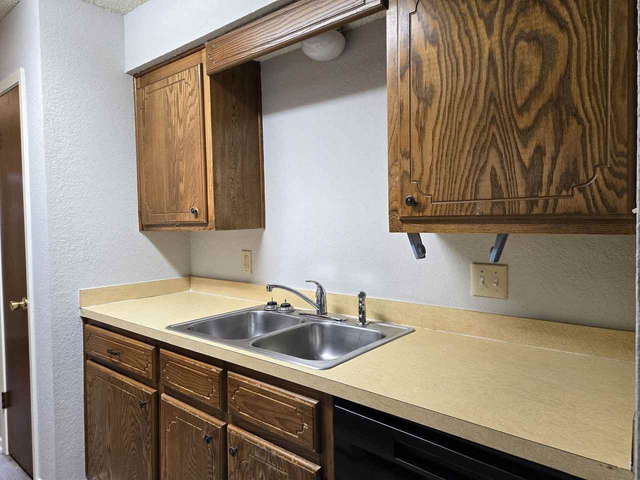 1418 Chapel Downs Rd - Photo 5 of 13