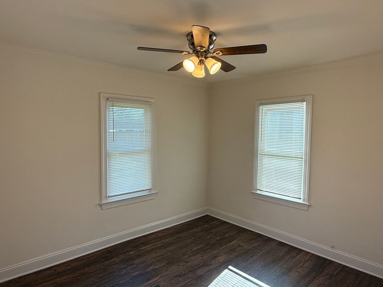 2203 Highland St - Photo 3 of 7