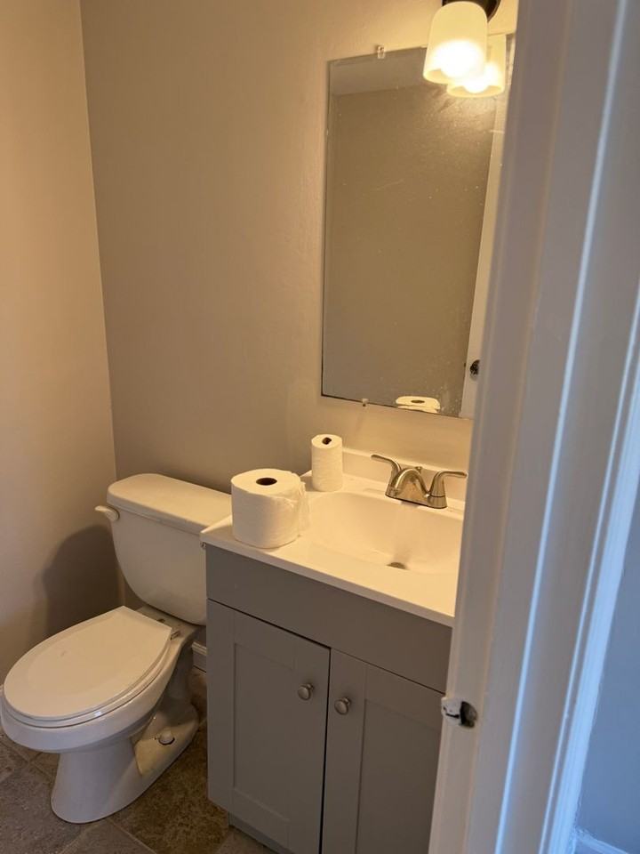 14662 Forsythia Ter - Photo 5 of 13