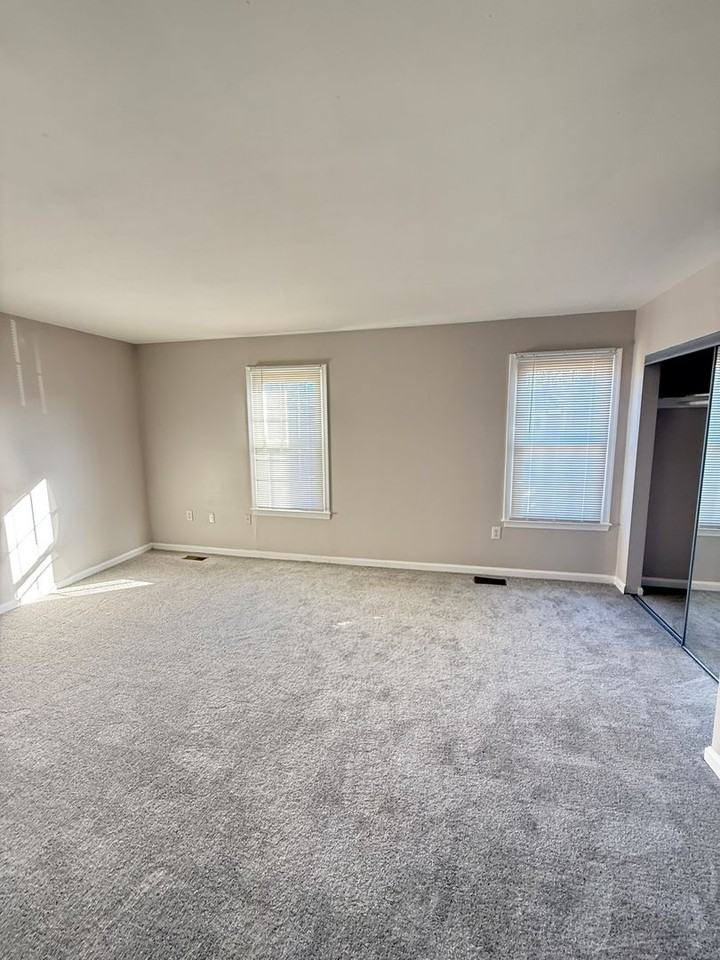 14662 Forsythia Ter - Photo 6 of 13