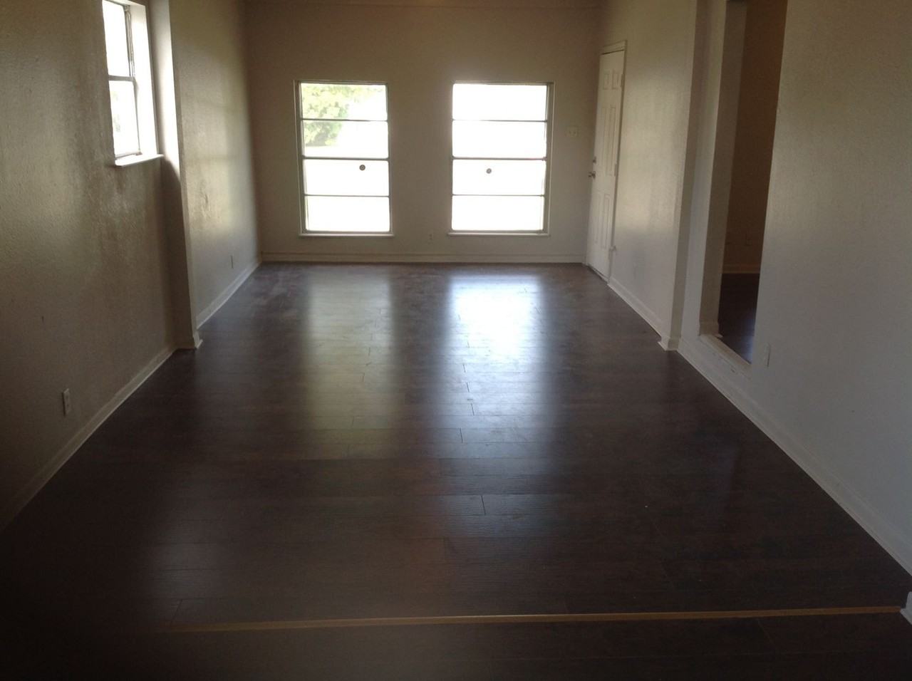 206 Hub Ave - Photo 3 of 17