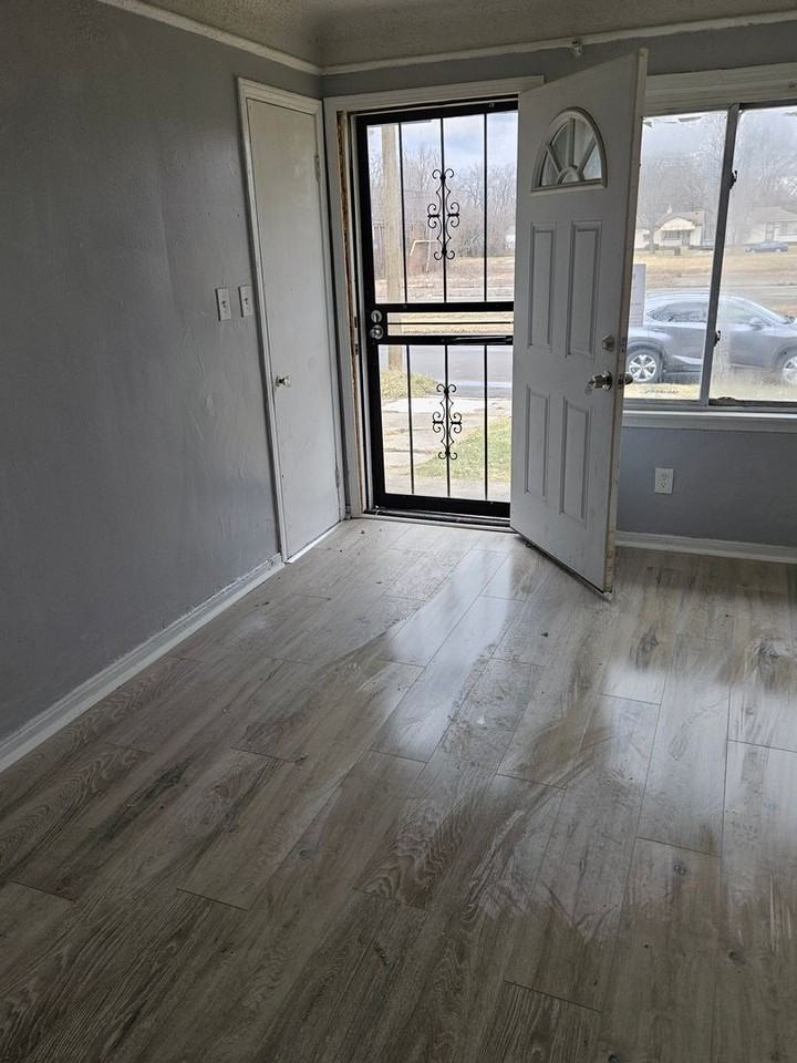 19350 Gilchrist St - Photo 3 of 25