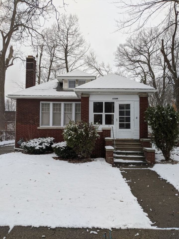 17289 Bentler St - Photo 2 of 49