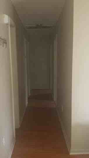 704 Laurel Ave - Photo 3 of 8