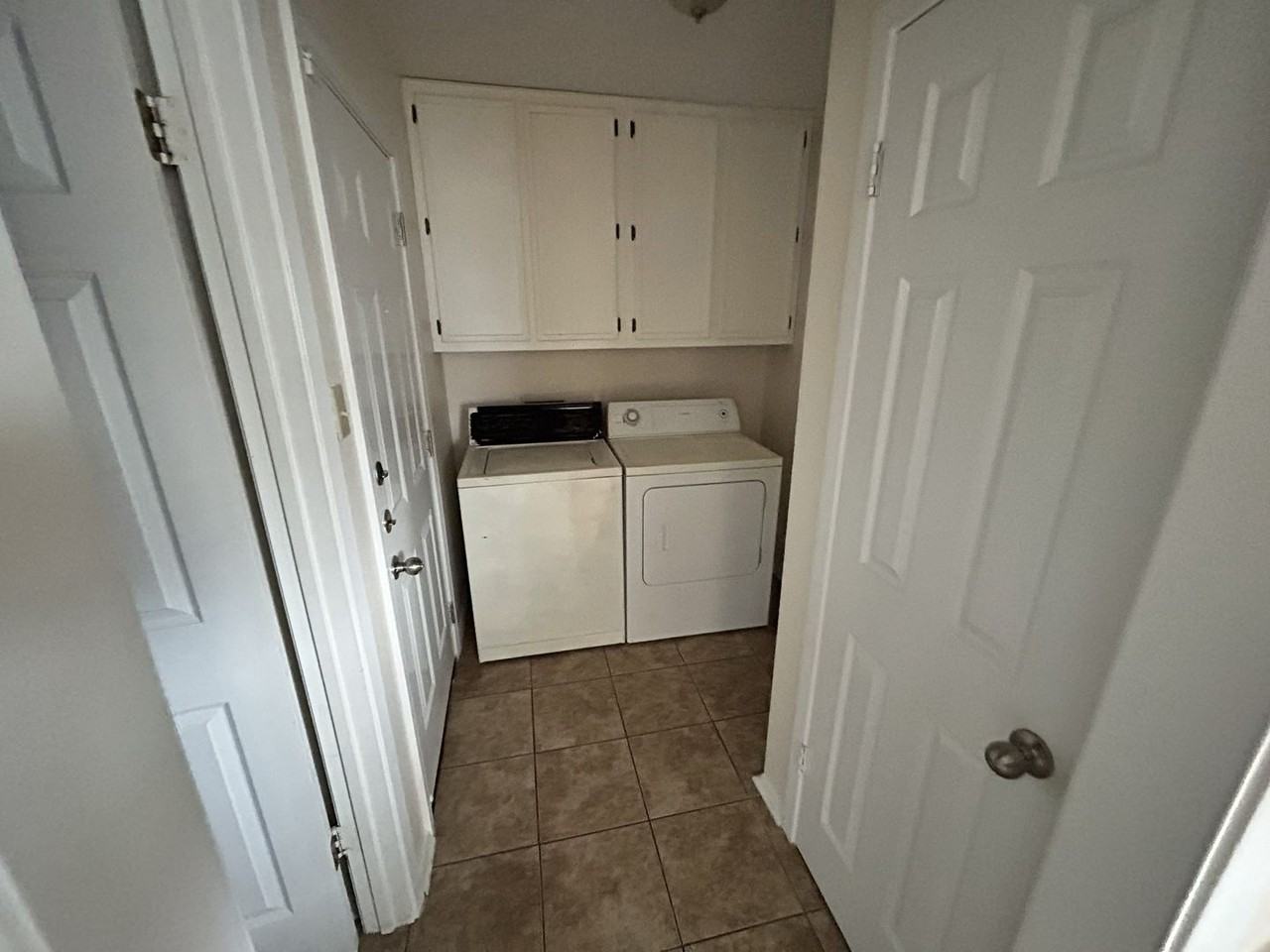 2503 Royal Vista Dr - Photo 3 of 9