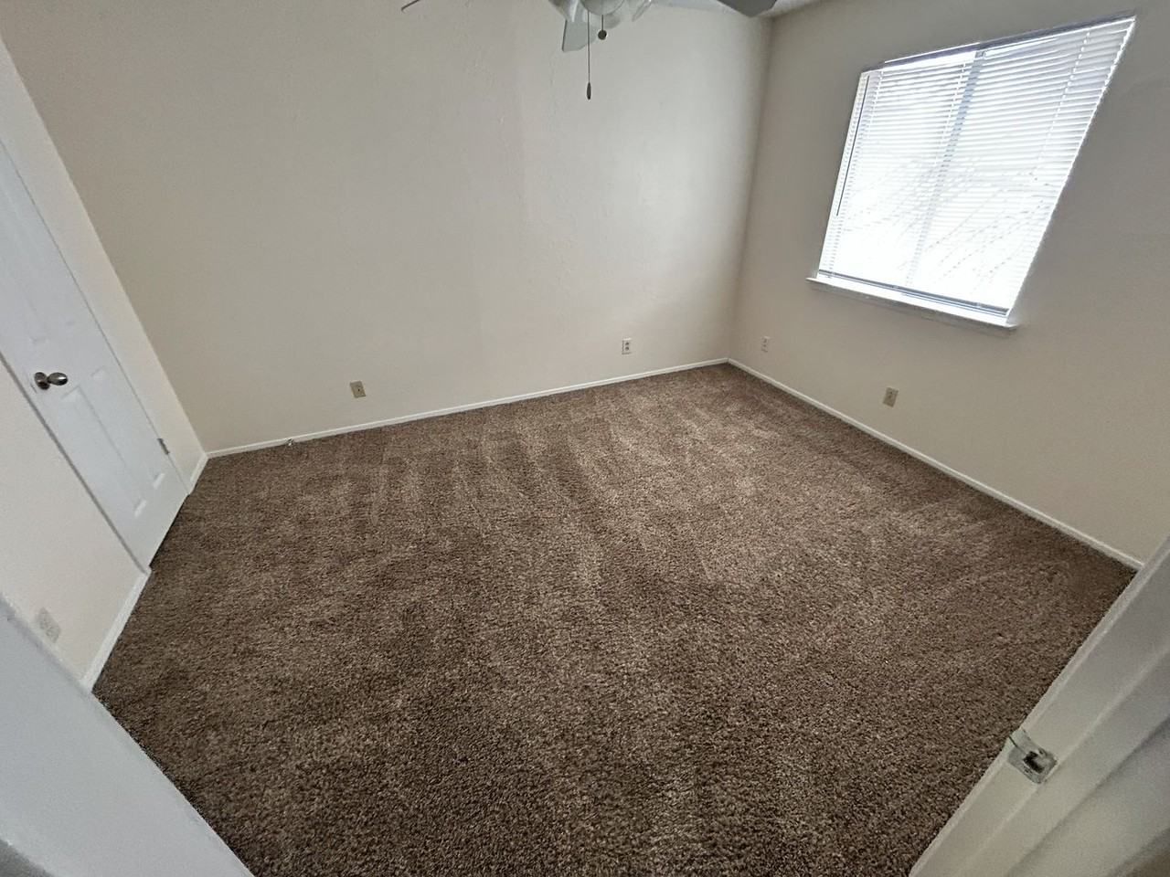 2503 Royal Vista Dr - Photo 5 of 9