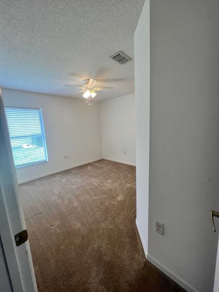 13248 Woodsedge Way - Photo 5 of 8