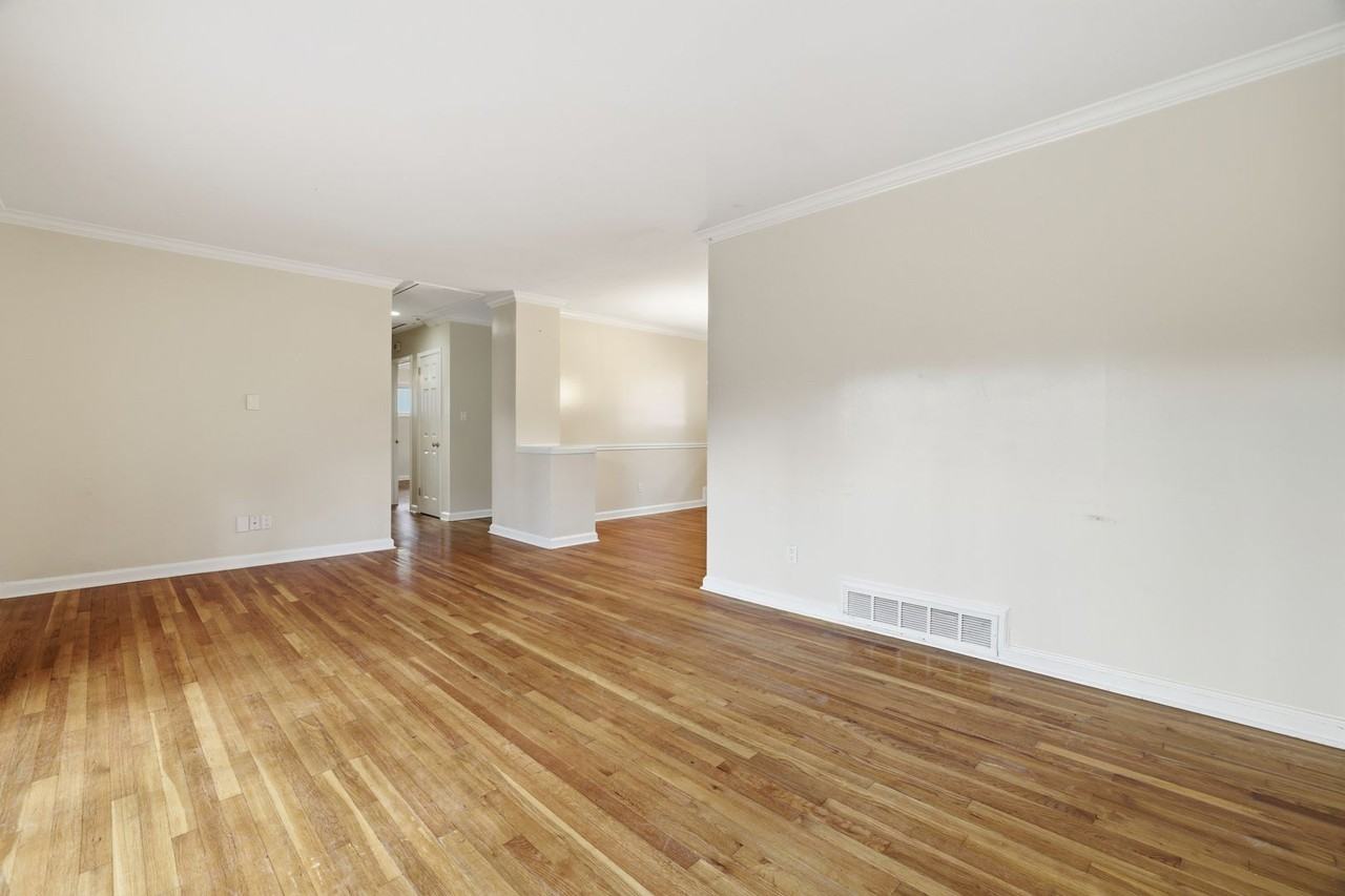 1496 N Druid Hills Rd Ne - Photo 7 of 29