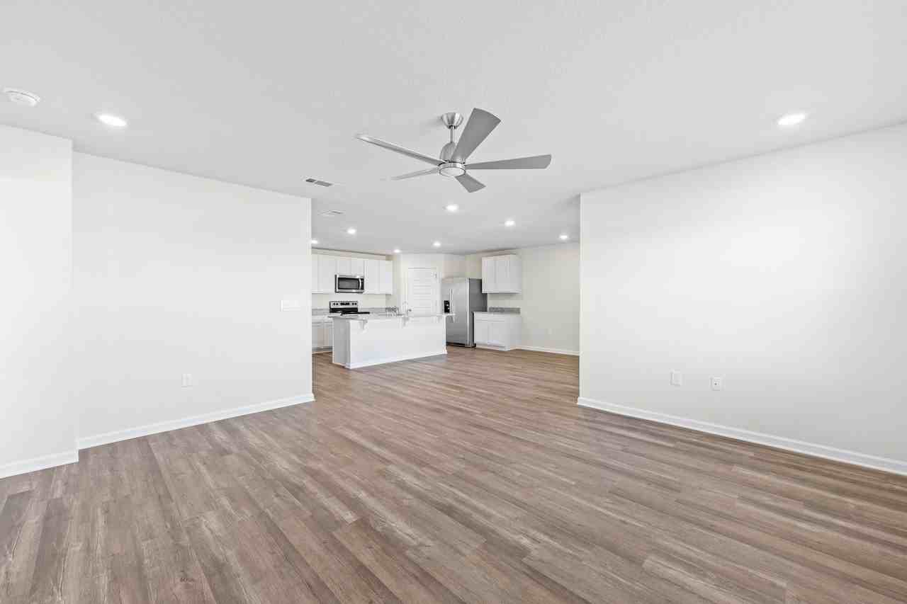 733 Quintana St - Photo 7 of 37