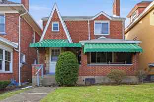 Triplex - Photo 1 of 1