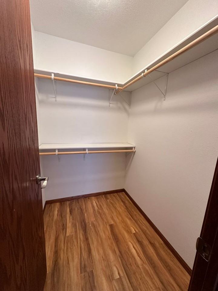 1524 35th Ave Se - Photo 6 of 14