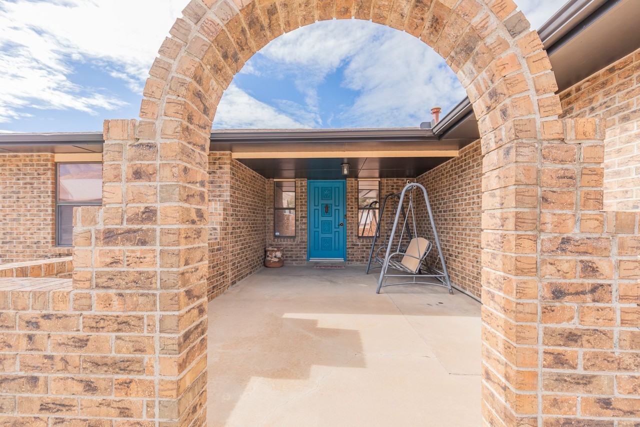 3118 Summer Ave - Photo 4 of 39