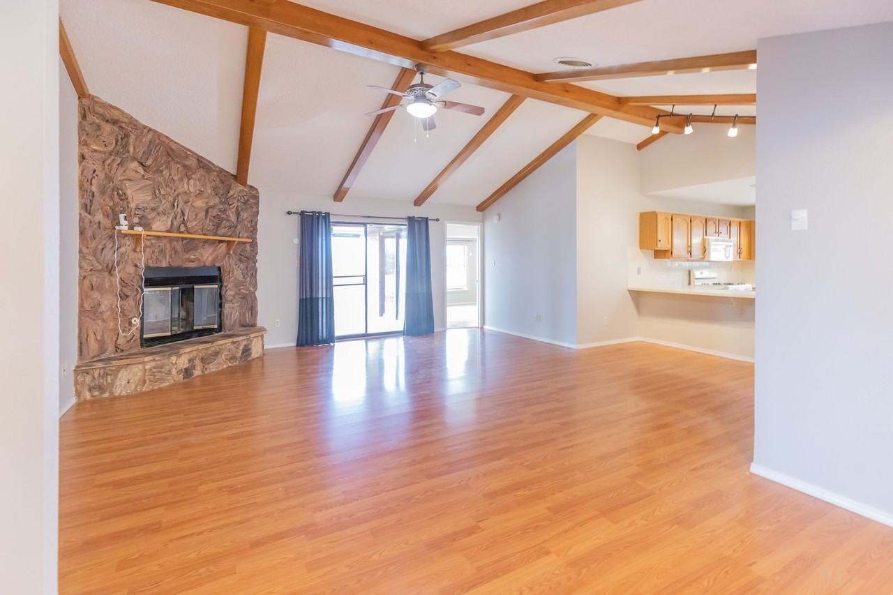 3118 Summer Ave - Photo 7 of 39