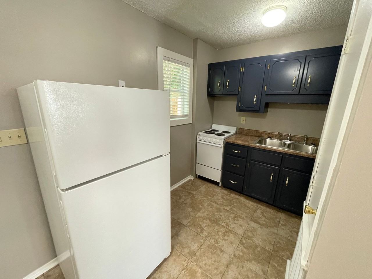 Woodward Place - Photo 4 of 31