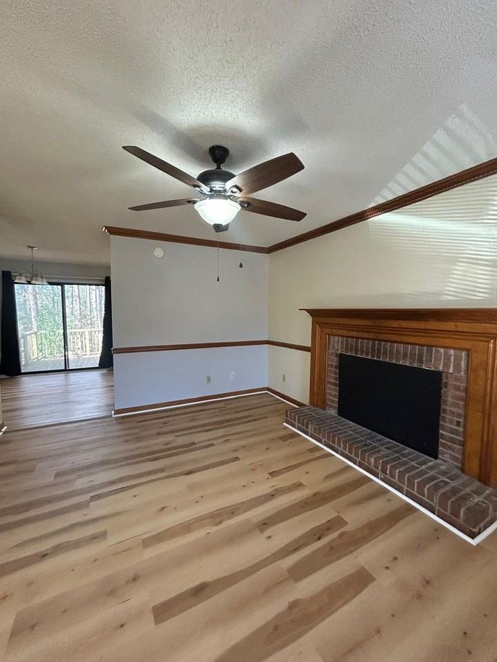 10 Crescent Ln - Photo 6 of 22