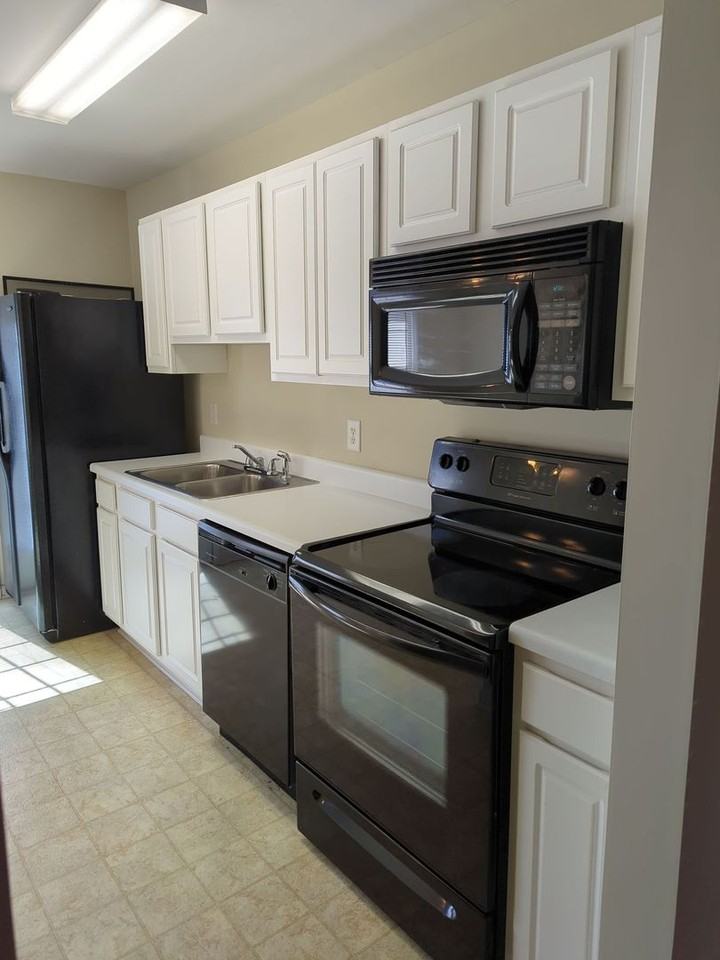 135 Harvest Ct - Photo 5 of 15