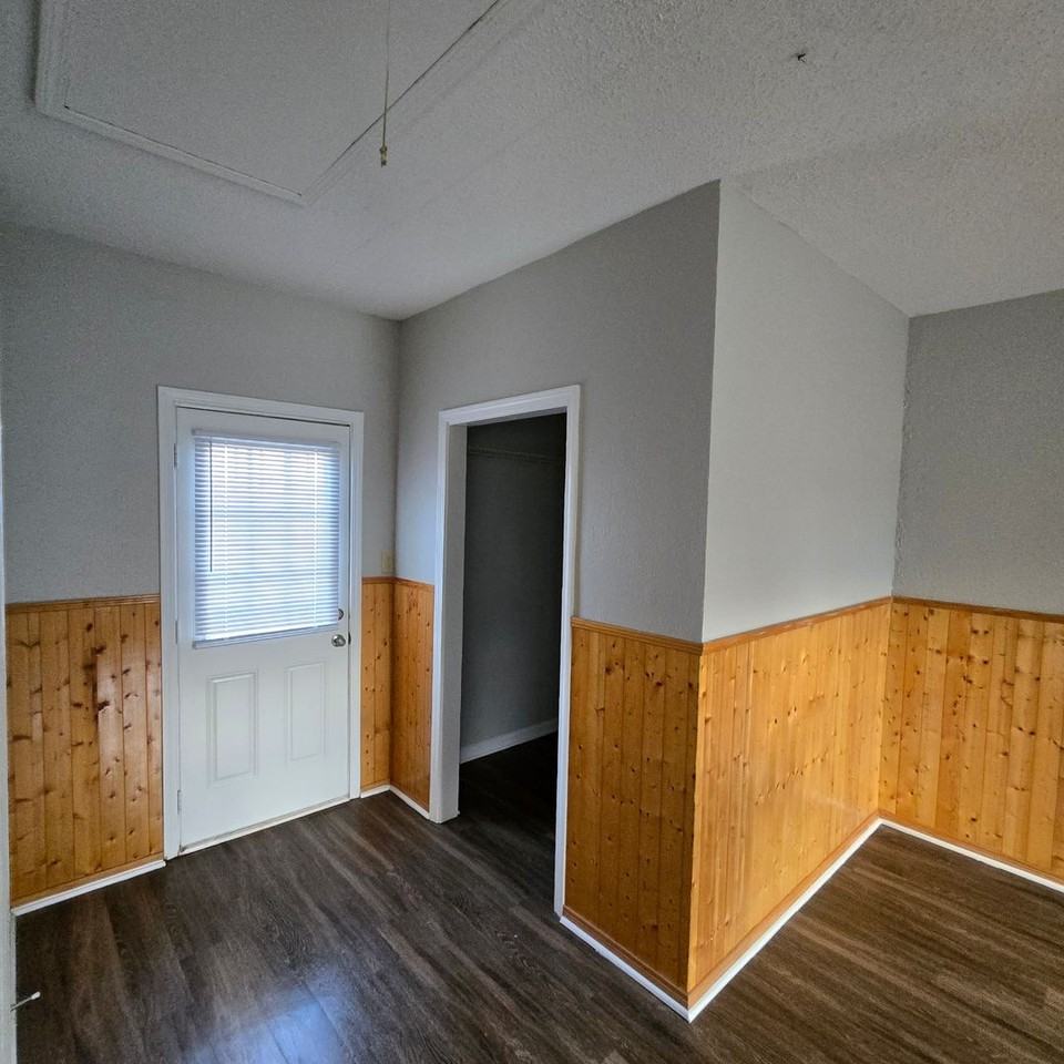 224 Junior Dr - Photo 6 of 11