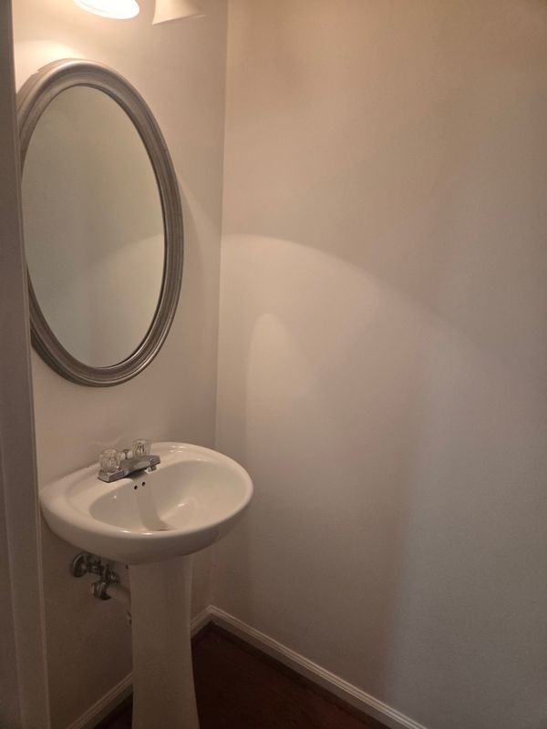 4303 High Park Ln - Photo 4 of 17