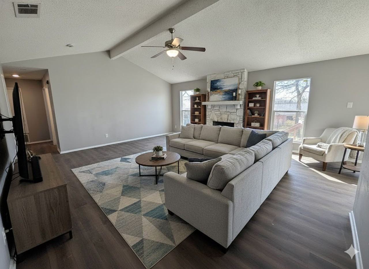 8301 View Ridge Dr - Photo 2 of 6