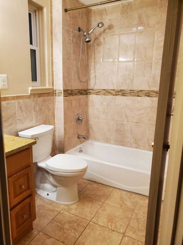 1120 E 58th St - Photo 3 of 10