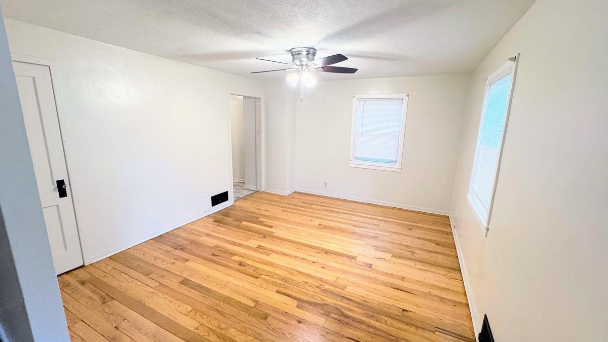 127 Lebanon St - Photo 5 of 9