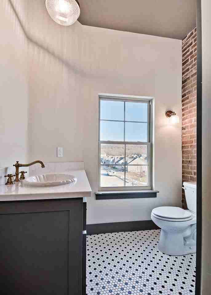 195 N Chicago Dr #2 - Photo 7 of 11