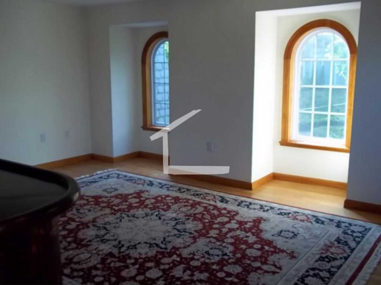 52 Rawson Rd - Photo 7 of 31