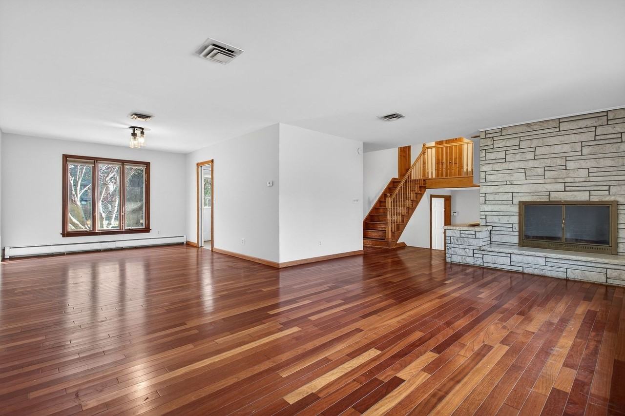 352 Rahway Rd - Photo 3 of 30