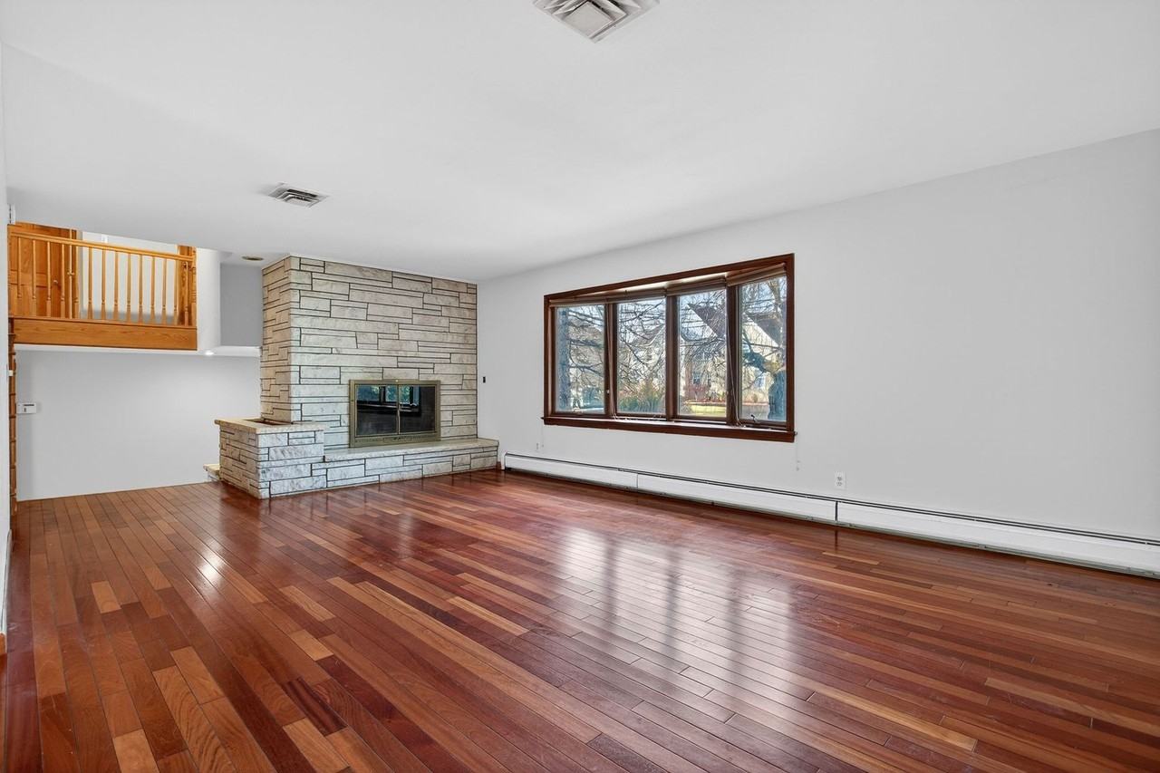 352 Rahway Rd - Photo 4 of 30